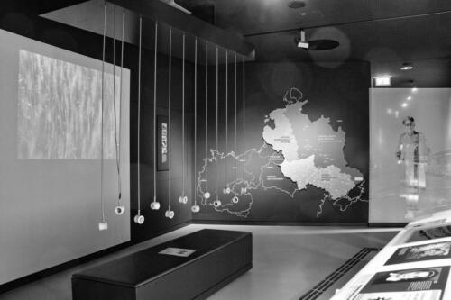 BESTIMMUNG: HERRENMENSCH