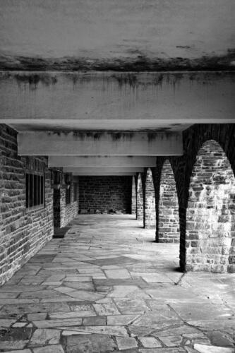 BESTIMMUNG: HERRENMENSCH